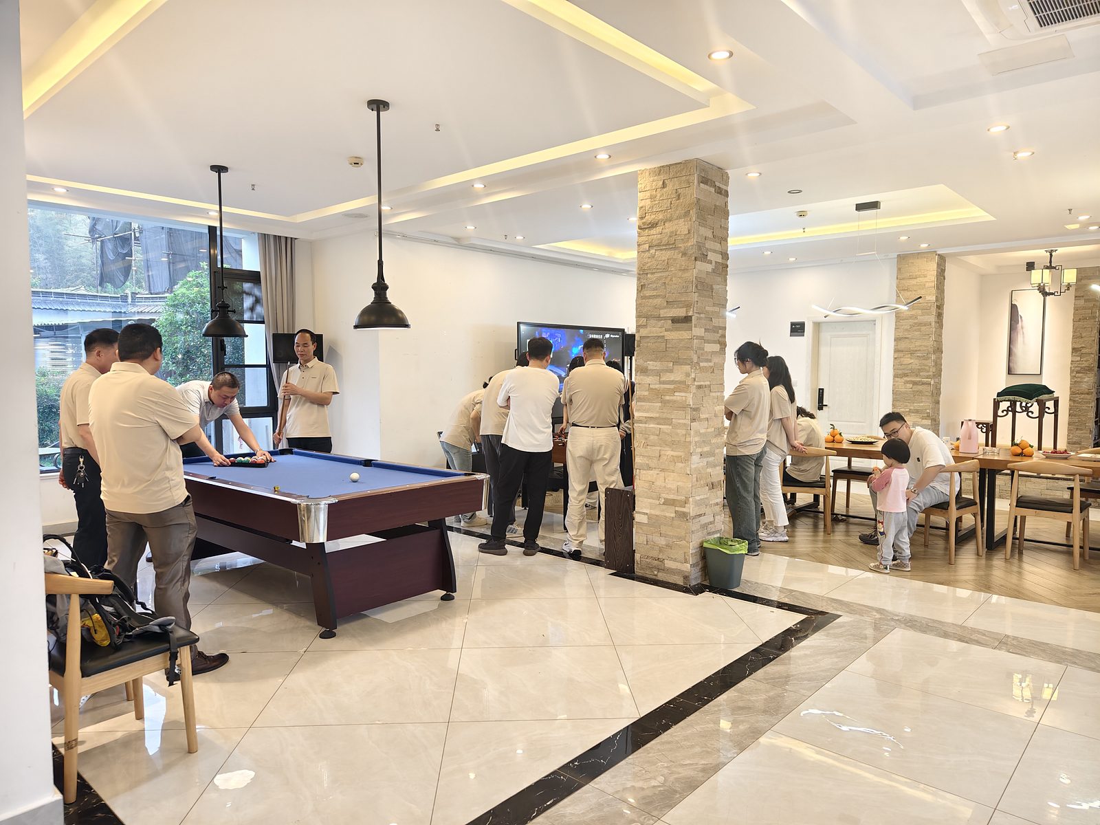 巧克苏州团队参加公司集体团建活动